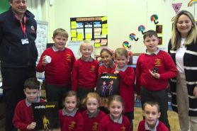 Local Firefighter visits P4/P5 class